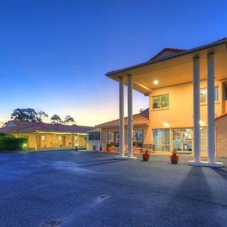 Country Roads Motor Inn Goondiwindi Exterior photo