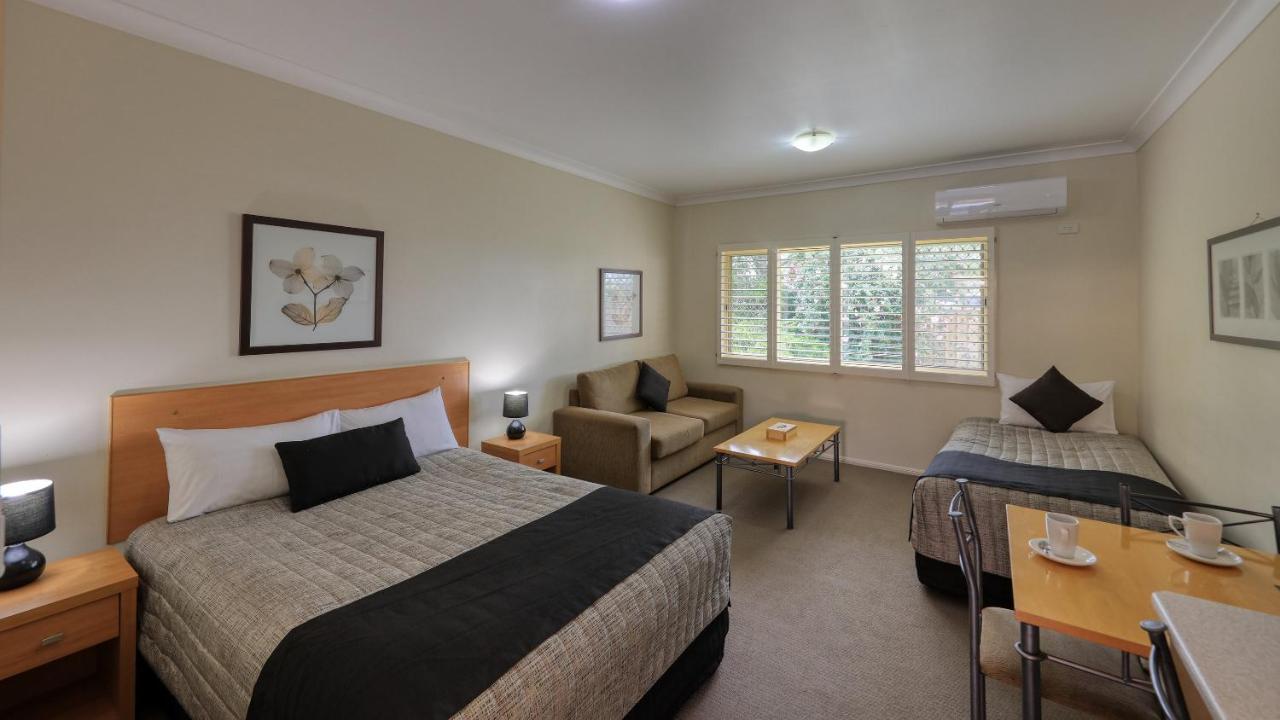 Country Roads Motor Inn Goondiwindi Exterior photo