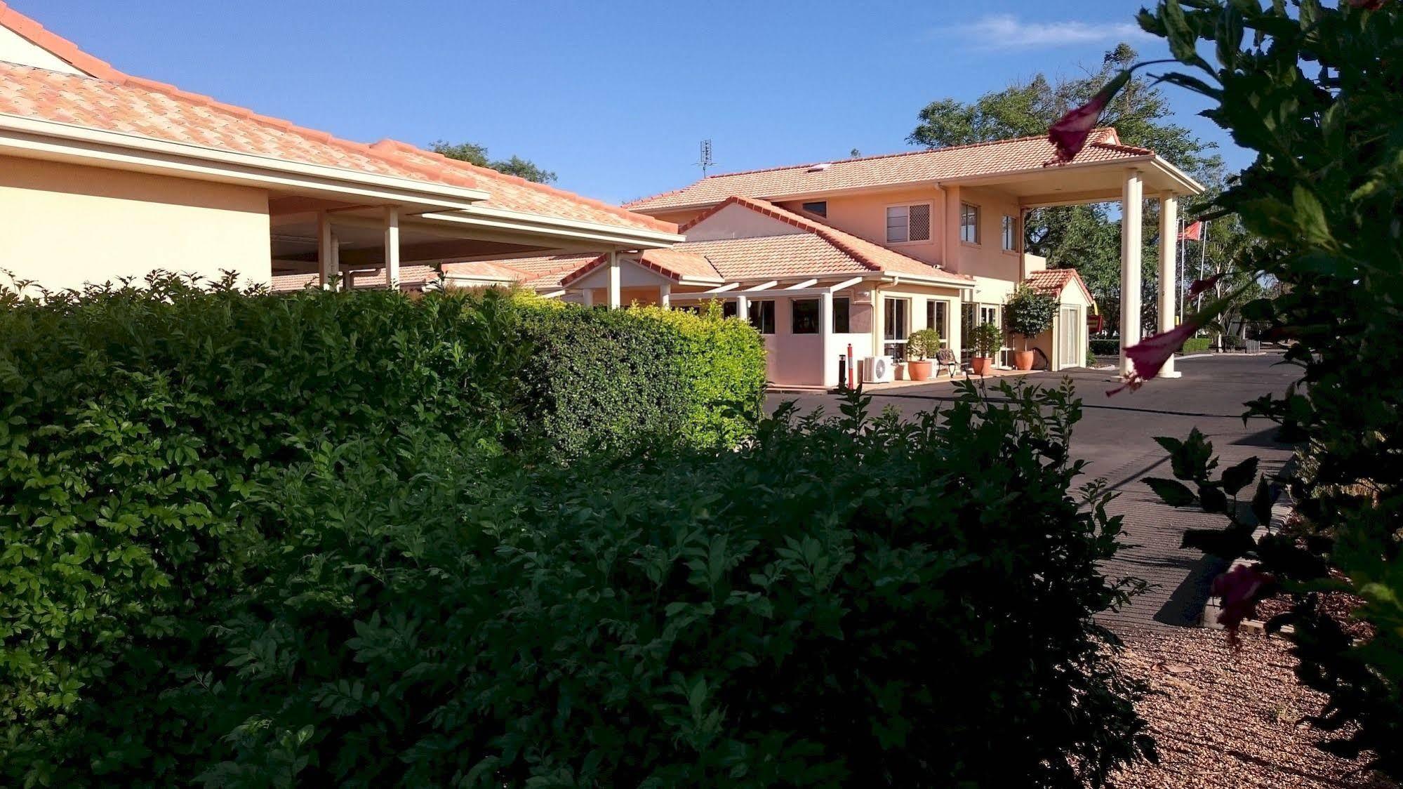 Country Roads Motor Inn Goondiwindi Exterior photo